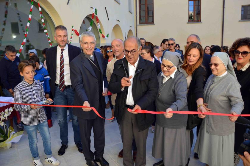 Arredi colorati e tecnologie per l’innovativo centro anziani Residenza San Francesco di Sales