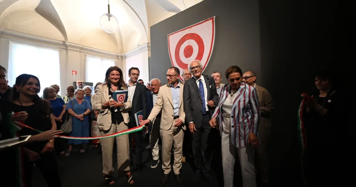 mostra_m.jpg